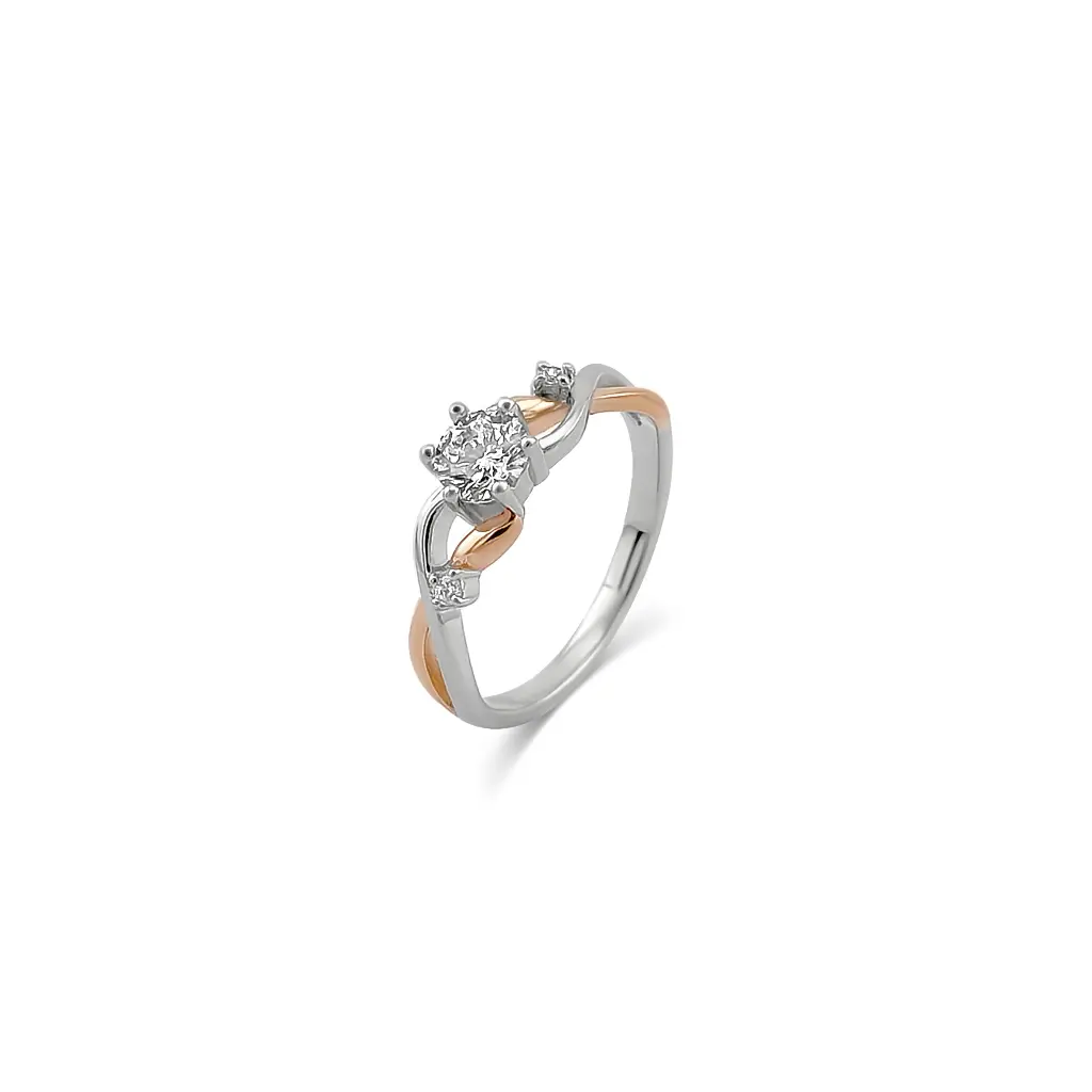 Elegant Two-Tone Diamond Ring with Twisted Band Design