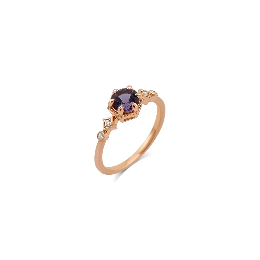 Gold Ring with Amethyst Gemstone