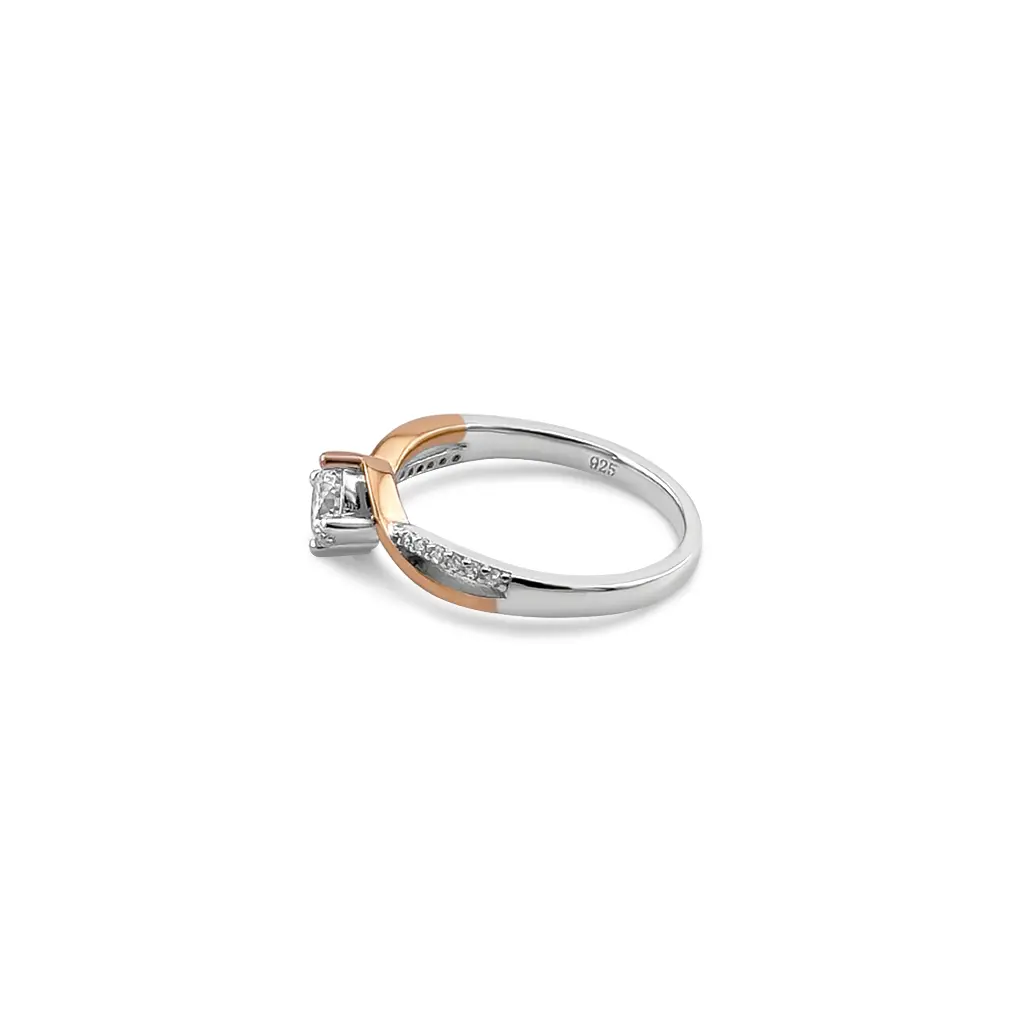 Stunning Two-Tone Diamond Ring with Side Stones and Twist Design